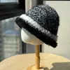 Nuevo Sombrero de Pescador de Felpa para Mujer en Otoño e Invierno, Sombrero de Punto Pequeño Cálido y que Favorece el Rostro, Sombrero de Cubo Casual y Versátil a Prueba de Frío, Sombrero de Cubo