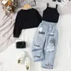 Nuevo Conjunto de Tres Piezas para Niña de Otoño e Invierno de Amazon: Sudadera de Cuello Redondo de Manga Larga + Tirantes + Pantalones con Estampado de Letras