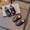 Nuevos zapatos casuales de primavera y otoño para niños estilo británico 1-6 años zapatos de cuero para niños suela suave zapatos de rendimiento para niños zapatos de bebé