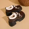 Sapatos Peludos Versáteis Estilo Coreano para Mulheres, Novo Estilo Outono e Inverno 2026, Sapatos de Algodão com Forro de Lã, Mocassins, Sapatos de Couro Quentes com Solado Grosso para Mulheres