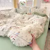 Juego de cuatro piezas Clase A, estilo nuevo, algodón puro lavado, ropa de cama sencilla, sábana, funda de edredón, sábana bajera, juego de tres piezas para dormitorio de estudiante 4