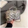 Casual Simples 2025 Primavera Nova Moda Retro Trendy Rhombic Corrente Nicho Design Bolsa de Ombro Bolsa Crossbody