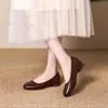 2026 Novos Sapatos Rasos Franceses Simples Femininos Couro Macio Para Ir ao Trabalho Solado Macio Pés Não Cansados Sapatos Femininos Slip-on Respiráveis Sapatos para Mãe