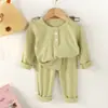 Pijamas de manga comprida para casa de outono e inverno para meninos e meninas, roupinha térmica para bebê, conjuntos de blusas e calças de outono no atacado, conjunto de roupinha térmica para crianças
