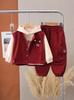 8713 Roupa de Outono para Meninos 2026 Novo Estilo Roupa de Trabalho Infantil Roupas Legais Conjunto de Três Peças com Colete de Primavera e Outono para Meninos