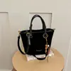Bolso tote pequeño para mujer para el trabajo, nuevo bolso de hombro retro para ir al trabajo Otoño 2026, bolso cruzado tipo cubo versátil