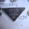 Venta Directa de Fábrica de Diversas Placas de Aleación de Zinc Marca Miao, Etiquetas de Letras Metálicas, Etiquetas Cosidas a Mano y Etiquetas para Ropa