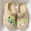 Zuecos de Mujer Estilo Nuevo para Verano 2026, Sandalias de Playa Antideslizantes, Pantuflas de Eva de Suela Gruesa que Aumentan la Altura, de Punta Cerrada