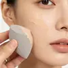 Esponja de maquiagem cinza com formato de gota e corte angular, macia e não absorvente, adequada para uso seco e úmido, esponja ferramenta de maquiagem