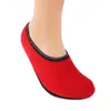 Outono e inverno meias de chão antiderrapantes com acolchoamento de veludo para fabricantes atacado sapatos e meias quentes de dança e yoga antiderrapantes de camada dupla para mulheres adultas