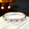Pulseira Europeia e Americana de Moda Transfronteiriça Trevo de Quatro Folhas Luxo Leve Alto Padrão Zircônia Cheia de Diamantes Versátil Nicho Pulseira Feminina