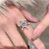 Anillo liso elegante y minimalista para el dedo índice, popular entre las influencers femeninas, anillo hueco de lujo ligero, anillo de lazo de estilo coreano de nicho
