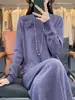 Moda Nueva Otoño e Invierno 2026 Suéter de Punto Grueso de Lana Completa para Mujer con Cuello Semi Alto Floral Tridimensional, Vestido Largo Casual Holgado