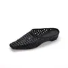 Pantuflas de Cuero de Ternera Tejido con Cuña y Punta Cerrada Hechas a Medida para Mujer, Adecuadas para Usar al Aire Libre, Exclusivamente para Ventas Transfronterizas, Cantidad Mínima de Pedido