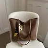 Lenço de Seda Estilo Coreano Bolsa de Grande Capacidade para Mulheres, Nova Bolsa Tote Primavera 2026, Bolsa de Ombro de Nicho da Moda para o Dia a Dia