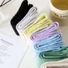 Meias caneladas femininas de outono e inverno, meias de cano médio com listras verticais de agulha dupla, estilo coreano moderno, meias longas empilháveis simples e versáteis