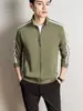 Chaqueta de Manga Larga Nueva para Hombre 2026, Nuevo Estilo Primavera y Otoño, Chaqueta Rayada de Cuello Alto Casual de Negocios Deportiva para Hombre de Mediana Edad