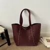 Bolso de Hombro Tote Grande de Nuevo Modelo, Moderno y Elegante con Remaches Únicos 2026 Retro para el Trabajo, Bolso de Hombro