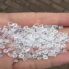 Partículas de plástico PVC este branco porcelana branco azul transparente fundo branco 30-100 graus