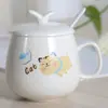 Caneca Cerâmica Personalizada com Tampa e Colher Caneca para Casal Fashion Caneca de Casa Caneca Fofa para Chá para Homens e Mulheres