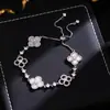 Pulsera de Trébol de Cuatro Hojas de la Suerte a la Moda con Madreperla Natural Deslizante para Mujer, Accesorio de Joyería de Mano Floral de Lujo Ligero de Gama Alta