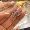 2026 Novo Estilo Coreano Geométrico Design de Alto Padrão Brilhante Brincos de Cogumelo Personalidade de Nicho Estilo Cool Ins Brincos de Tarraxa Brincos para Mulheres
