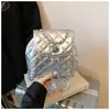 Mochila de Cadena Rombo Inspirada en el Diseño 2026 Nuevo Bolso Cubo de Primavera Textura de Alta Calidad Bolso de Moda para Viajes para Mujeres