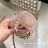 Diadema de Tela de Malla Elegante de Dos Tonos Estilo Coreano con Pliegues de Rosa de Alta Elasticidad para la Parte Posterior de la Cabeza