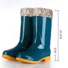 Botas de chuva femininas por atacado cano alto cano médio moda forradas com fleece sapatos de borracha para trabalho na cozinha botas de chuva sapatos de água quentes antiderrapante adulto