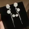 Pendientes de Malla Estilo Francés Lujo Ligero con Borlas de Rosa, de Moda, Delicados, Versátiles, Pendientes de Diseño Exclusivo, Clavos de Oreja, Colgantes de Oreja