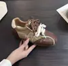 Zapatillas de entrenamiento alemanas de bloques de color, zapatillas de diseño cómodo para mujer con suela blanda y a la moda, nuevo estilo versátil 2026 para primavera y otoño con cordones, nicho