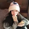 Gorro de Tricô Retrô Estilo Coreano, Chapéu Estilo Coreano Pomba da Paz para Mulheres, Venda Quente de Inverno Estilo Wasteland, Modelo à Prova de Frio para Outono e Inverno