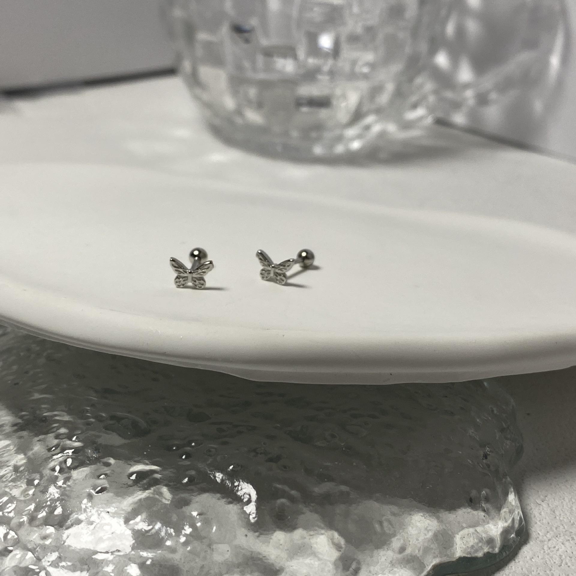 R65#蝴蝶螺丝耳钉