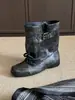 2026 Temperamento Otoño Invierno Nuevo Estilo Cordones Delanteros Hebilla Caña Ancha Botas de Moda para Mujer Elegantes Versátiles Tacón Bajo Botines de Tobillo para Poner