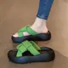 Sandalias de Moda para Mujer para Exteriores 2024 Verano Nuevas Sandalias de Suela Gruesa para Mujer, Chanclas Planas sin Cierre