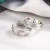 Pendientes minimalistas con patrón vintage desgastado, pendientes de aro nuevos versátiles y de moda, cierres de oreja de diseño nicho, accesorios para orejas de mujer