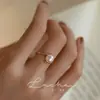Anillo de Perla de Plata de Ley S925 para Mujer Diseño de Nicho Anillo Abierto para Dedo Índice Lujo Accesible Moda Anillo Elegante Tendencia