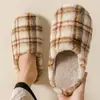 Nuevas Pantuflas Mujer Invierno Hogar Pantuflas de Algodón Hombre Sin Olor Antideslizantes Hogar Otoño Invierno Hogar Más Terciopelo Más Gruesas Interiores