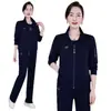 Garantía de Calidad Sin Bolitas Reductor de Edad Conjunto de Tres Piezas para Mujeres de Mediana Edad Nuevo Estiloso Conjunto Deportivo Casual de Primavera y Otoño