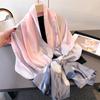 Bufanda larga tipo chal con peonía dorada, con brocado sedoso y estampado fino para primavera y verano, ideal como protector solar y versátil.