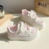Zapatos blancos versátiles estilo coreano primavera y otoño 2025 nuevos para estudiantes suela gruesa aumento casual zapatos deportivos para mujer FY-105