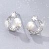 Pendientes de perlas de luna y estrella de celebridades de Internet, de moda, sencillos, ligeros, de lujo, de nicho, elegantes, combinables, de alta gama, personalizados.