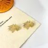 Pendientes Geométricos en Forma de Abanico Transfronterizos para Mujer, Incrustados de Diamantes, Lujo Ligero, Diseño de Nicho de Alta Gama, Accesorios para Orejas Personalizados y Elegantes