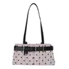 Bolsa de ombro feminina com design único 2026 nova bolsa vintage com fivela de cinto para sob o braço para mulheres, bolsa estilosa de motociclista, bolsa baguette