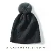 Novo Outono/Inverno 2025 100% Caxemira Pura Feminino Presente de Festival de Primavera Confortável Resistente ao Frio Moderno Quente Gorro com PomPom de Pelo