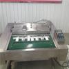 Máquina envasadora al vacío de laminación continua personalizada de fábrica, equipo de envasado para mantener la frescura de las patas de pollo y maíz, máquina selladora de salsas y encurtidos.