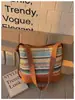 Bolsa de Grama Colorida Tecida para Meninas, Estilo Boêmio para Passeios de Verão, Bolsa Tote Casual de Férias