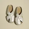 Meias Pantufas Femininas Abertas na Ponta 2026 Verão Novo Estilo Slip-On Sandálias de Salto Baixo Estilo Francês Sola Grossa Vazadas para Uso Externo