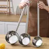 Cucharón de agua de acero inoxidable, extra grueso, con mango largo, adecuado para usar en la cocina, comedores y para servir gachas, sopa y otros líquidos