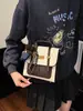 Transfronterizo Otoño 2026 Nuevo Elegante Mochila Estilo Coreano Bolso de Mano Retro Moderno Estilo Universitario Bolso de Hombro Cruzado